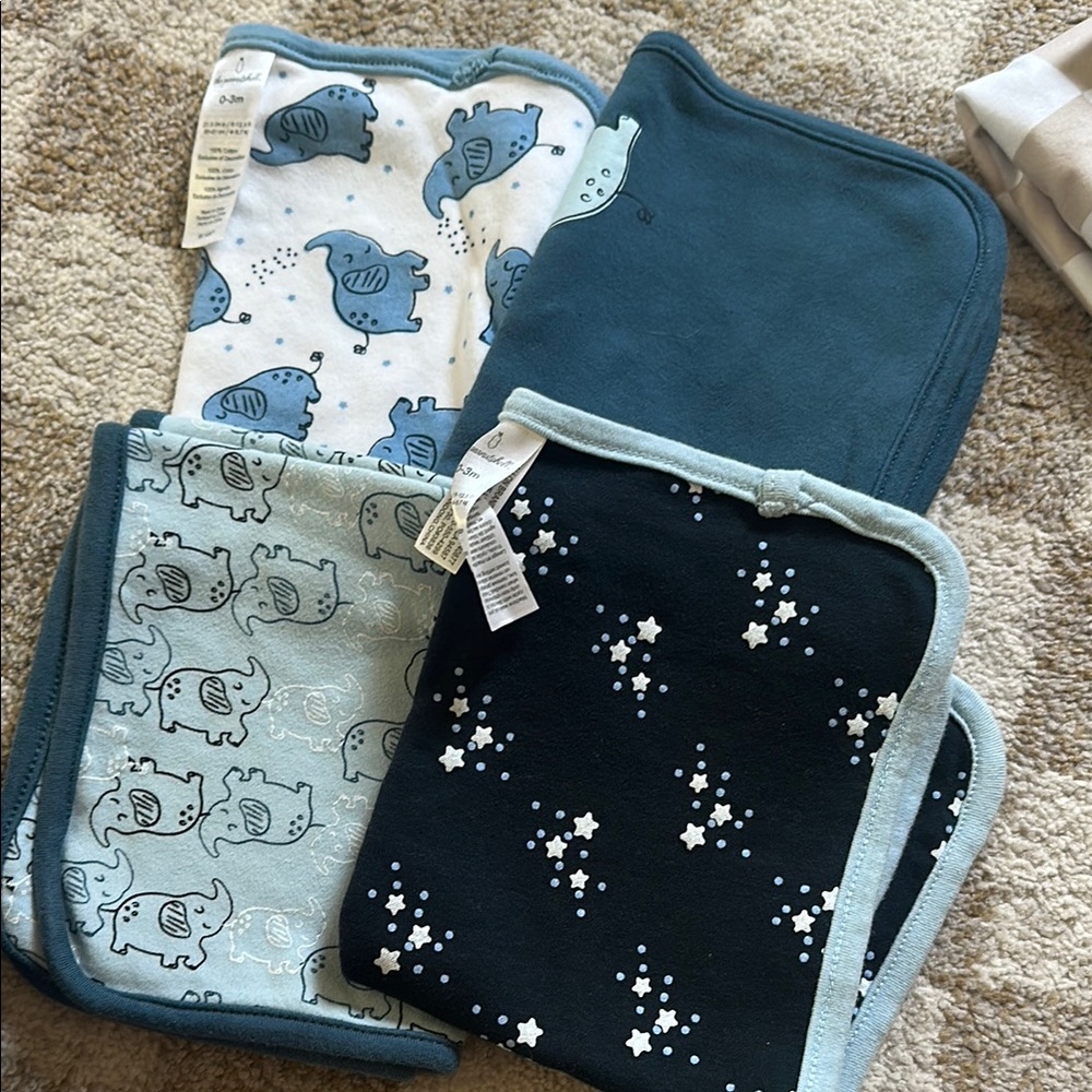 Blue and White Patterned Baby Bibs Set